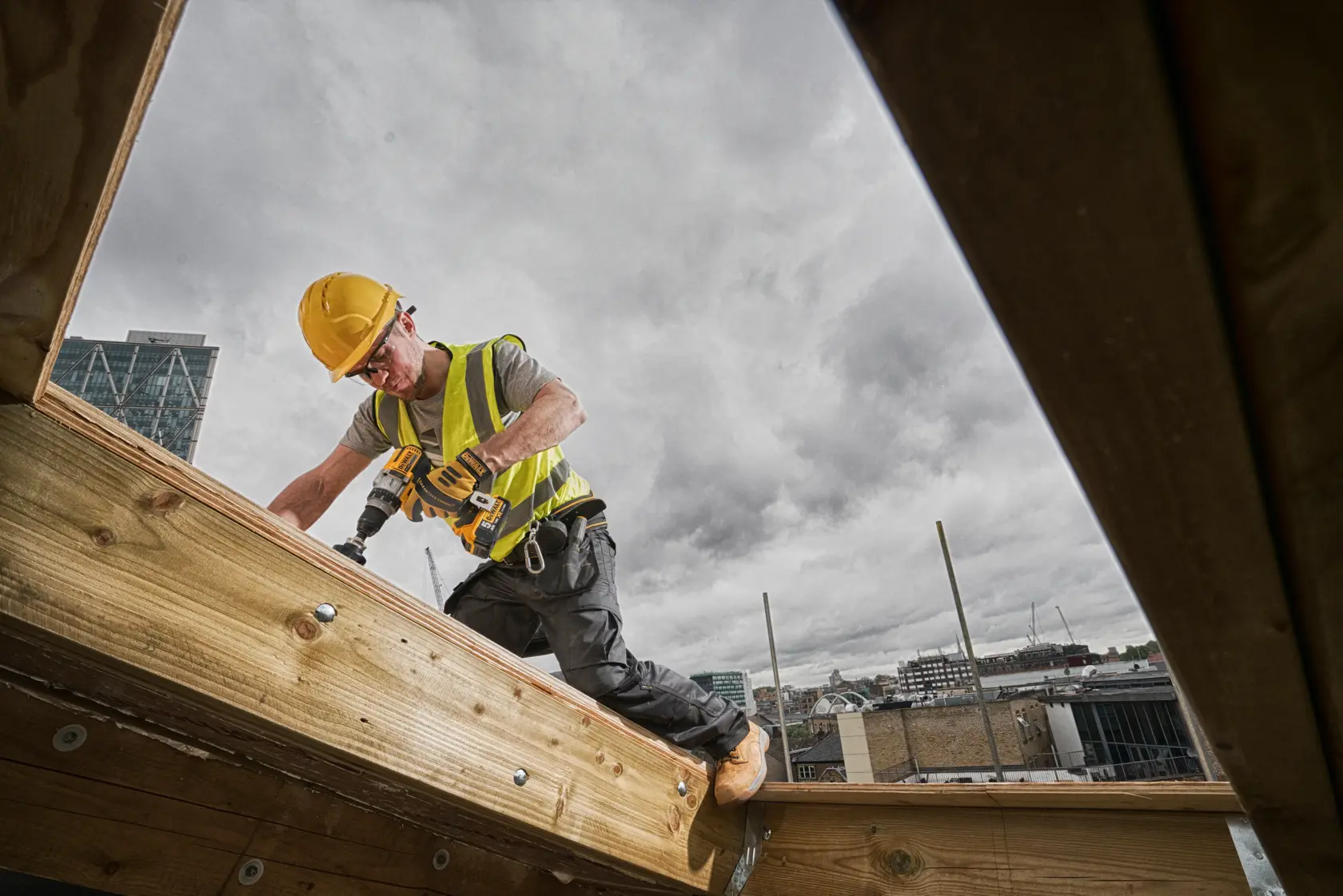 Perceuse-visseuse brushless Premium 18V XR® DEWALT® - 2 x 5 Ah