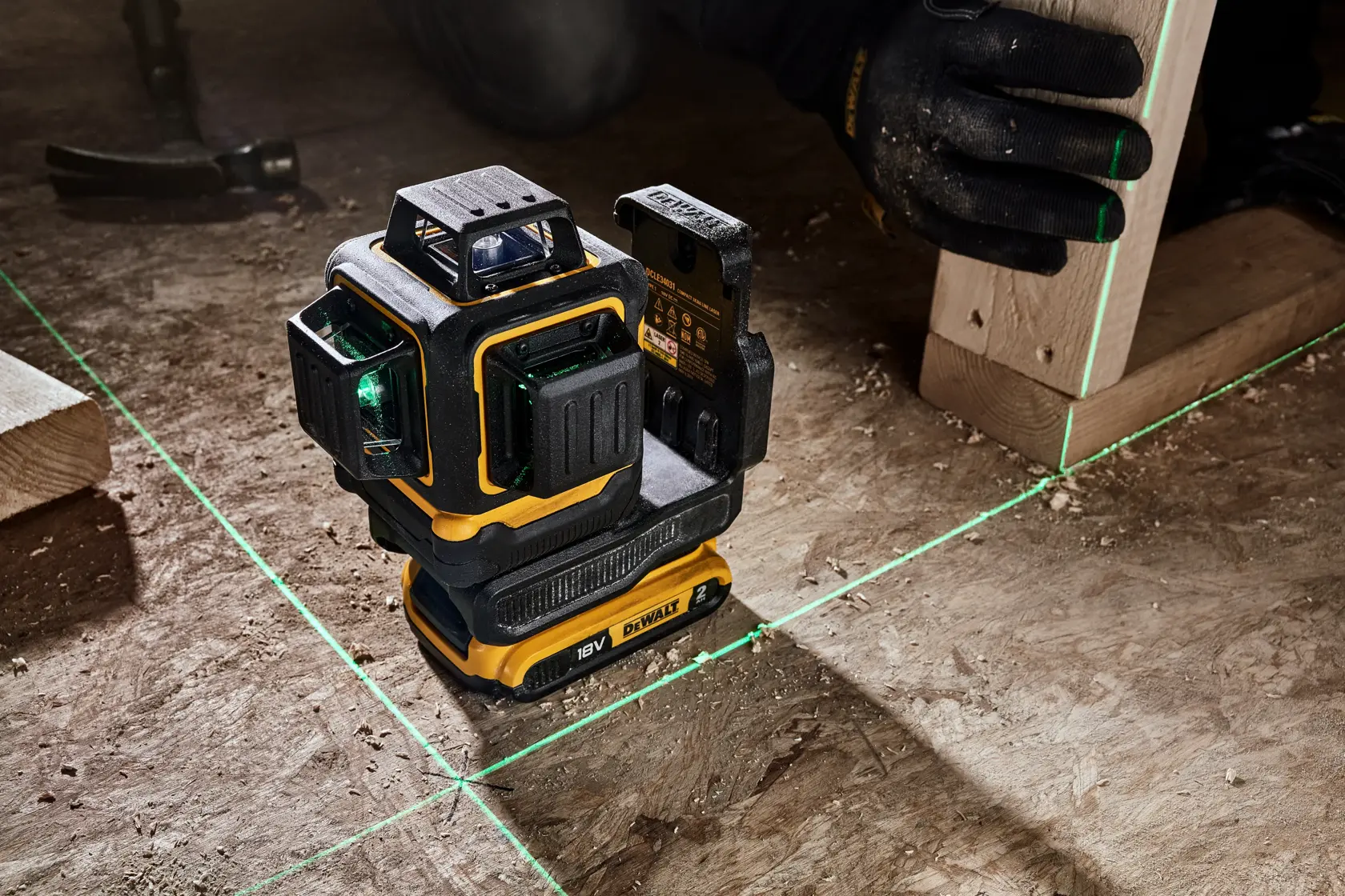 Niveau laser multilignes 3x360° compact XR 18V 2 Ah Li-ion - Faisceaux verts