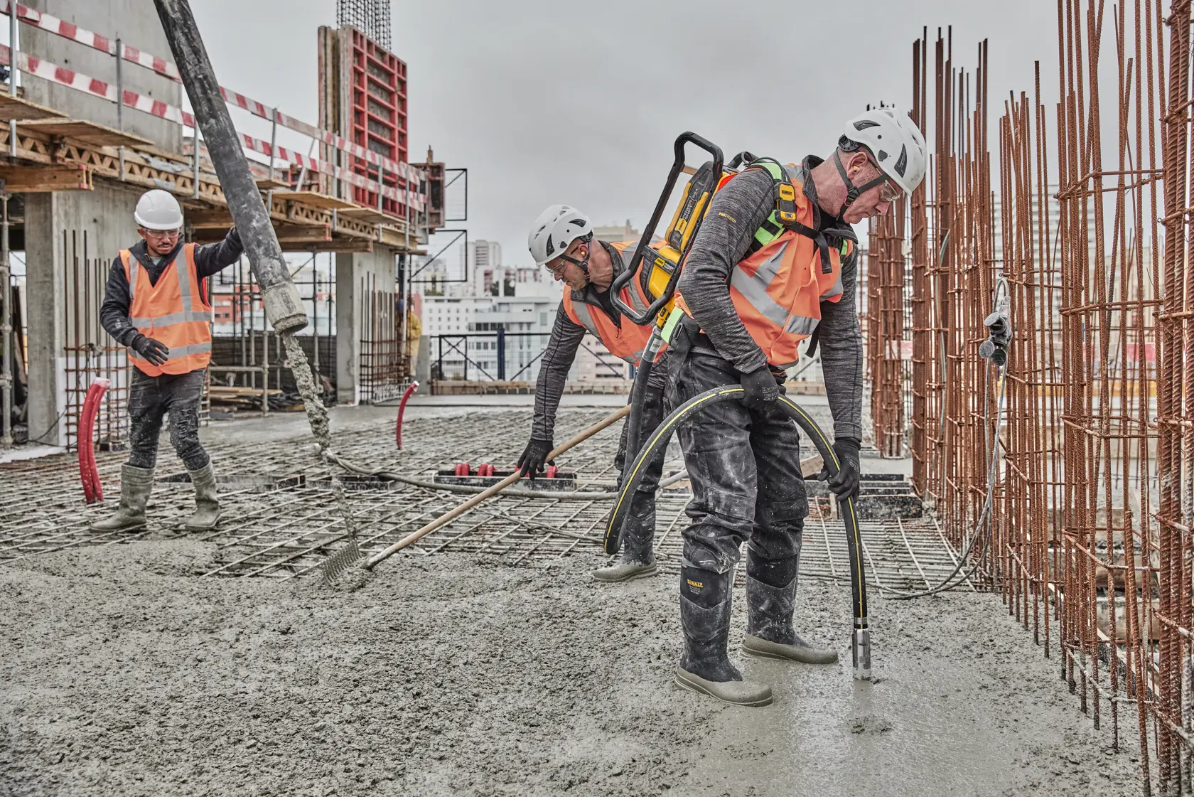 DEWALT POWERSHIFT Akku-Flaschenverdichter Rucksack