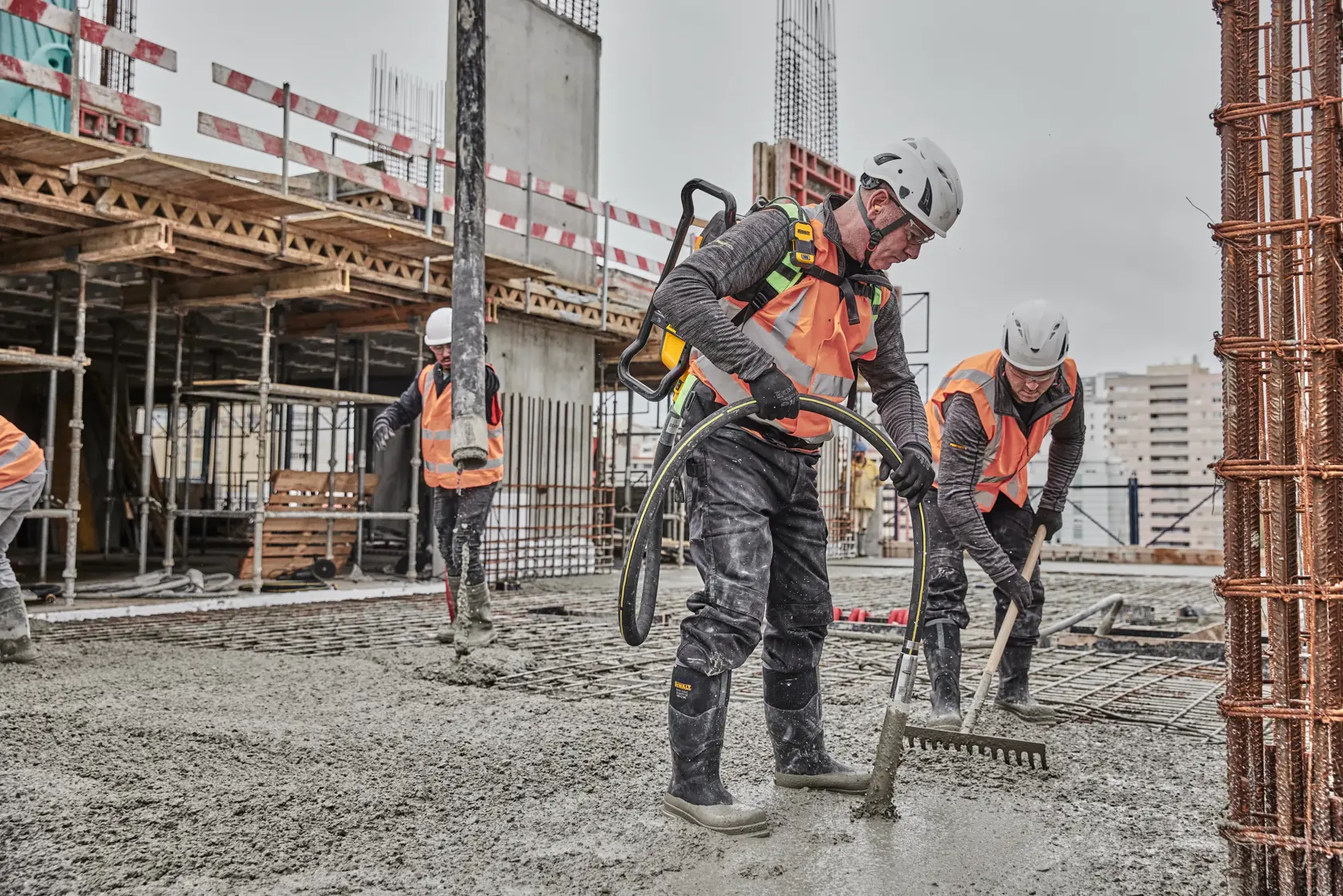DEWALT POWERSHIFT Akku-Flaschenverdichter Rucksack