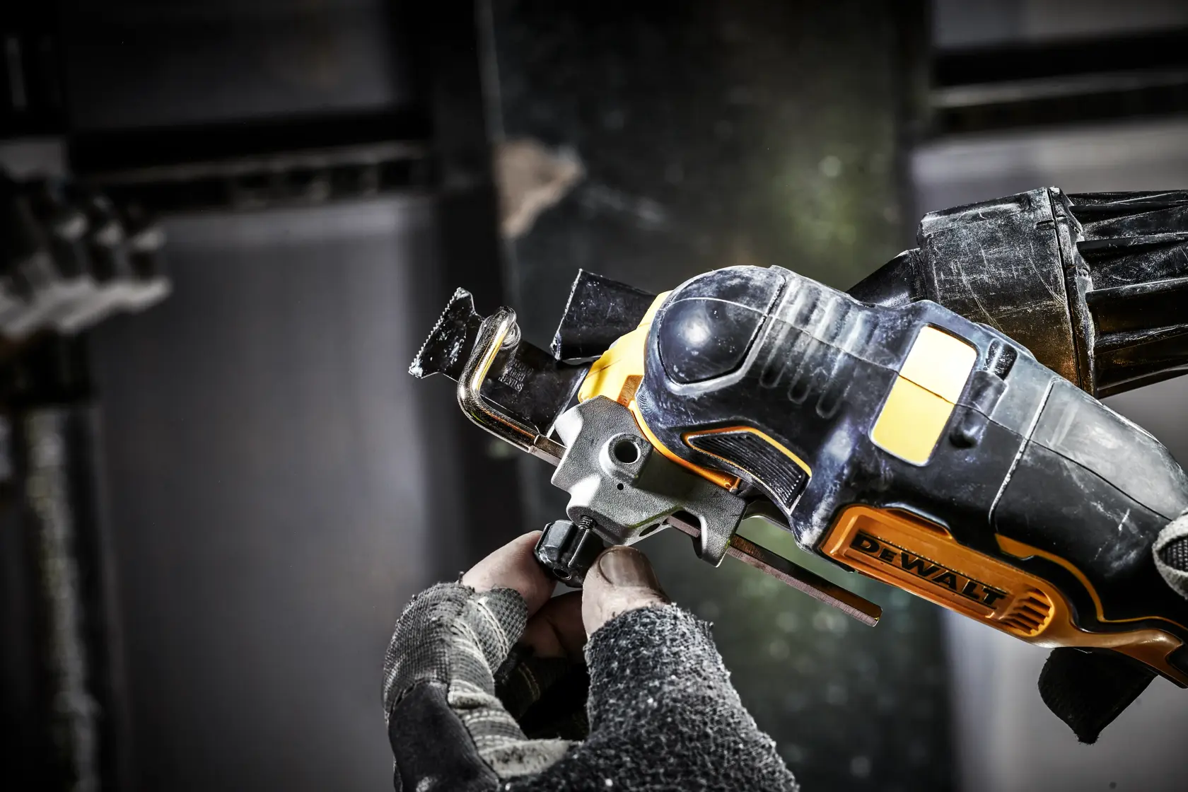 Multi-cutter XR 18V brushless - 35 accessoires - sans batterie ni chargeur - coffret TSTAK