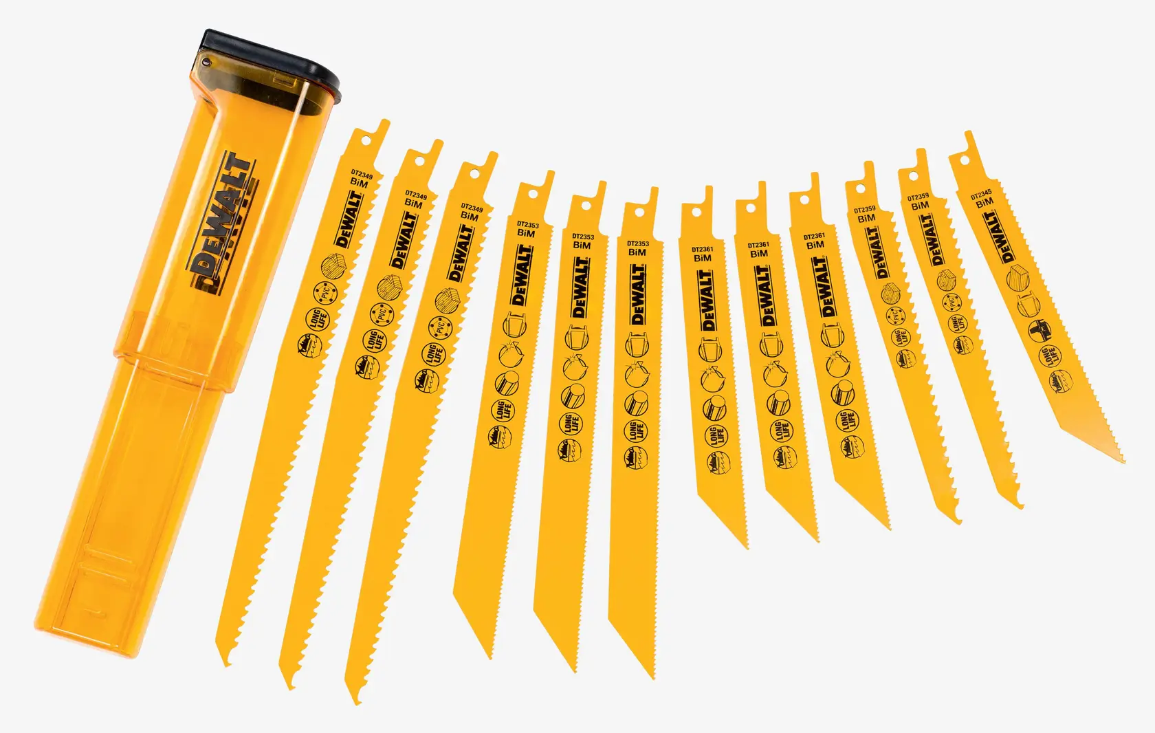 Un ensemble de dix lames de scie sabre jaunes DEWALT avec un étui de rangement jaune assorti, disposées en rangée. Chaque lame comporte la marque DEWALT imprimée et des icônes indiquant les matériaux et utilisations adaptés.