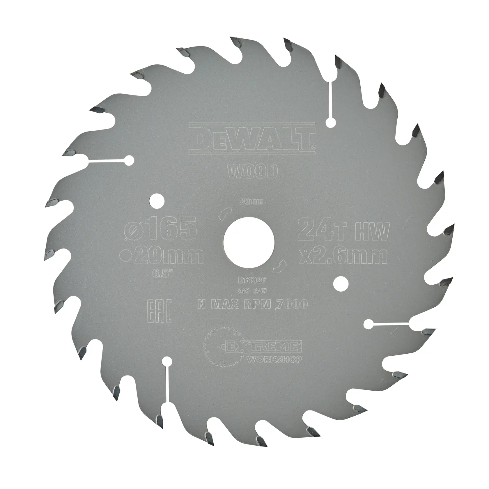 Una hoja de sierra circular DEWALT, modelo DT4026, diseñada para cortar madera. La hoja tiene 24 dientes y las especificaciones impresas en la superficie incluyen diámetro de 165 mm, agujero de 20 mm y velocidad máxima de 7000 RPM.