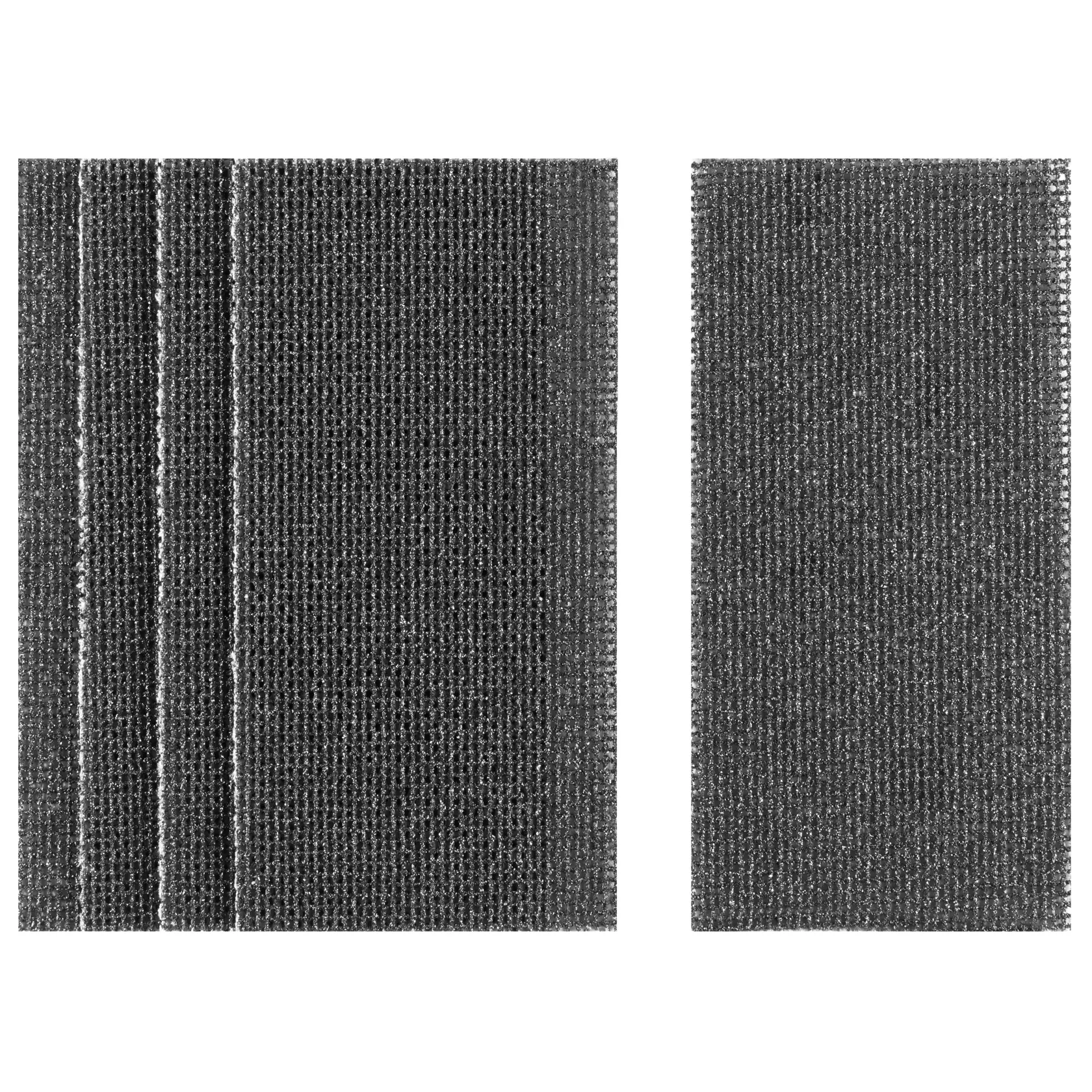 Deux feuilles de ponçage rectangulaires DEWALT à surface granuleuse, présentées côte à côte sur fond blanc.