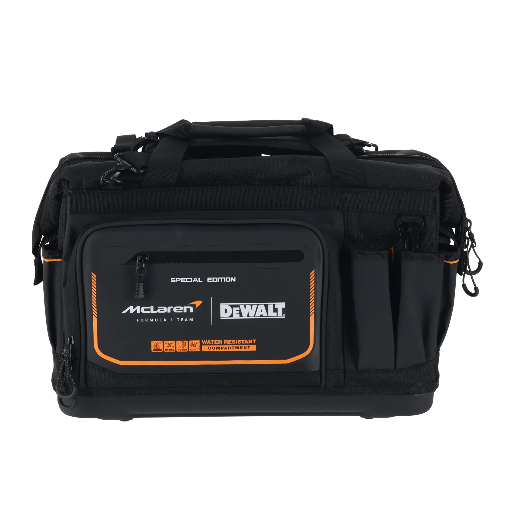 Sac à outils noir DEWALT avec logo McLaren, plusieurs compartiments, résistant à l’eau, poche zippée.